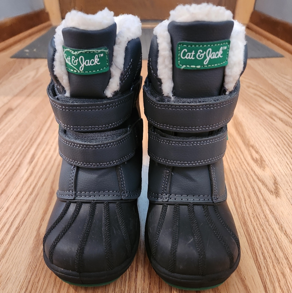 Boys snow boots